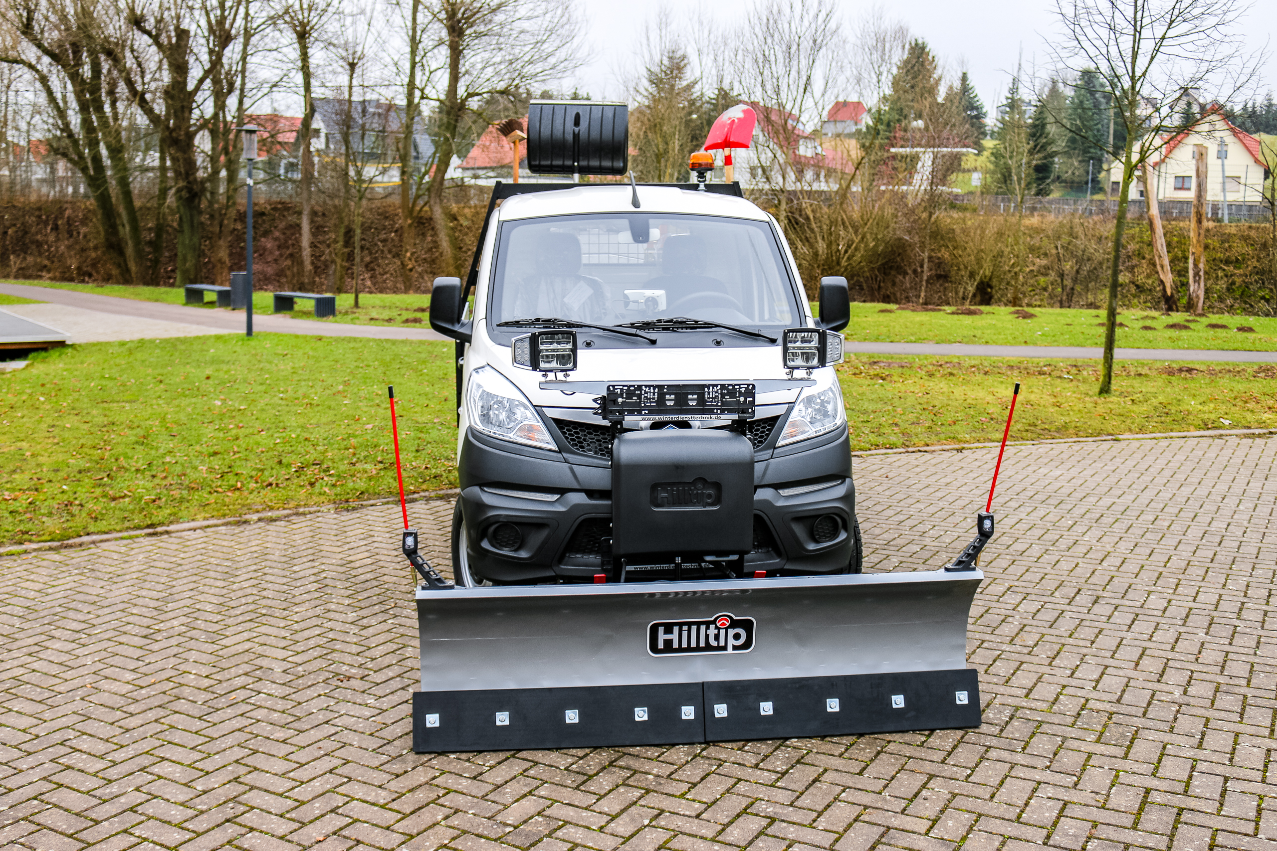 piaggio-porter-np6-winterdienst-piaggio-winterdienstfahrzeug-hwntec-16 Schneepflüge kaufen Winterdienst Piaggio Porter: Hersteller, Handel, Vertrieb, Lieferant - HWNtec Schneepflüge